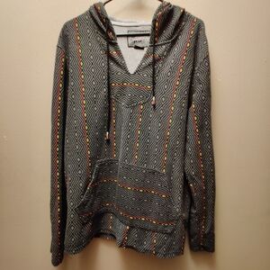 Geometric Patterned Gray Over The Head Hooded Shirt